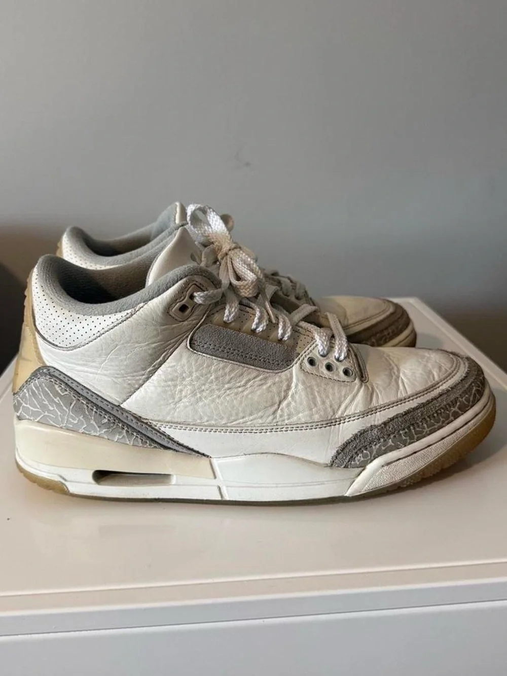 Jordan 3 Ivory